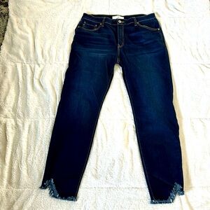 Kancan like new, skinny, dark denim with shark bite hem